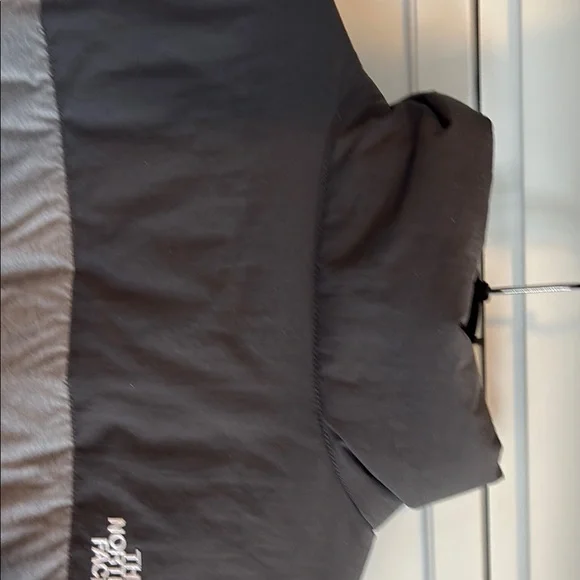 The North Face Boys’ Balanced Rock Insulated Jacket Size 18/20 XL Two Toned Grey - Picture 4 of 10